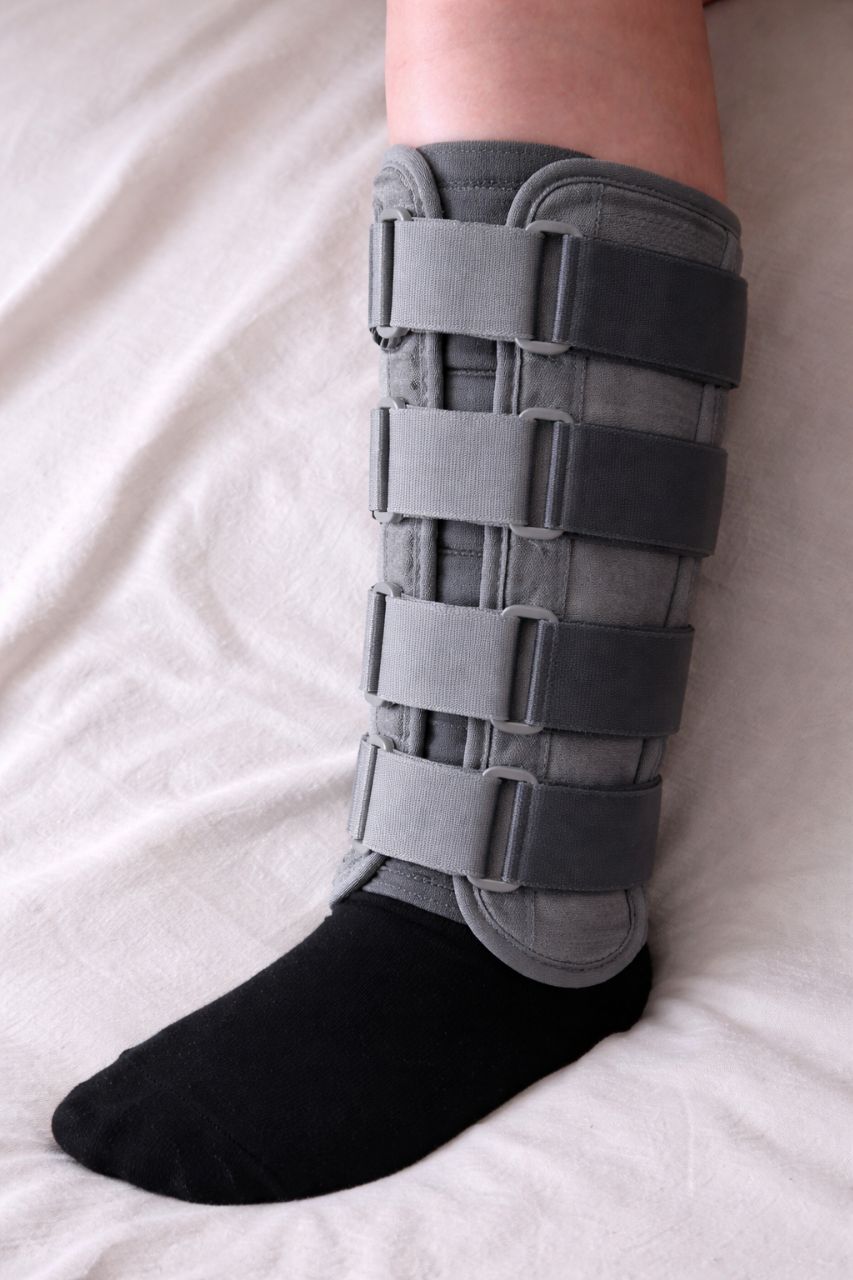 08-09-50 Тутор косметический на голень