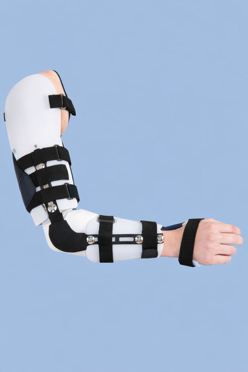 08-09-32 Аппарат на лучезапястный и локтевой суставы